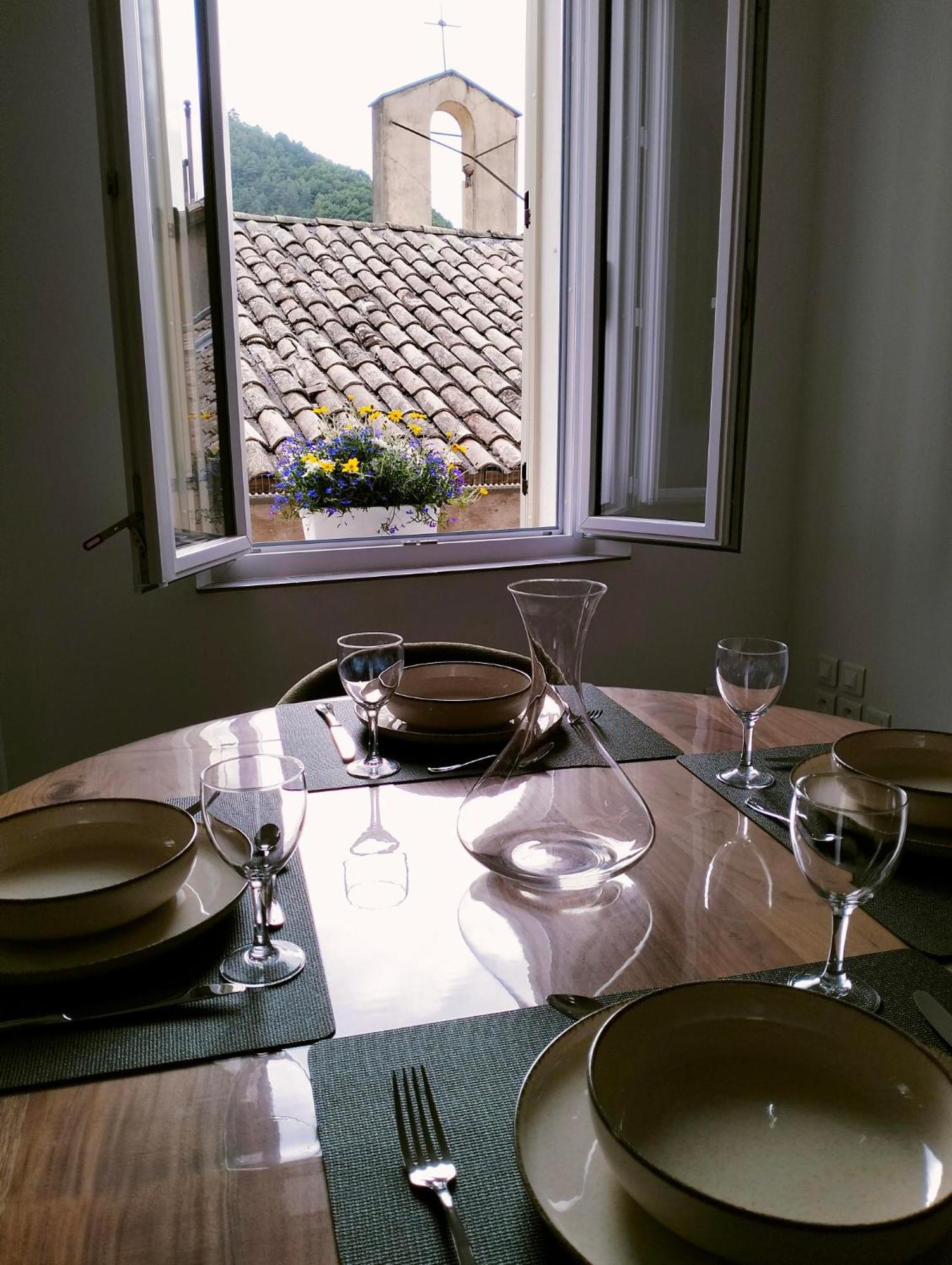 Apartment La Provence Vous Attend - 2eme Etage *